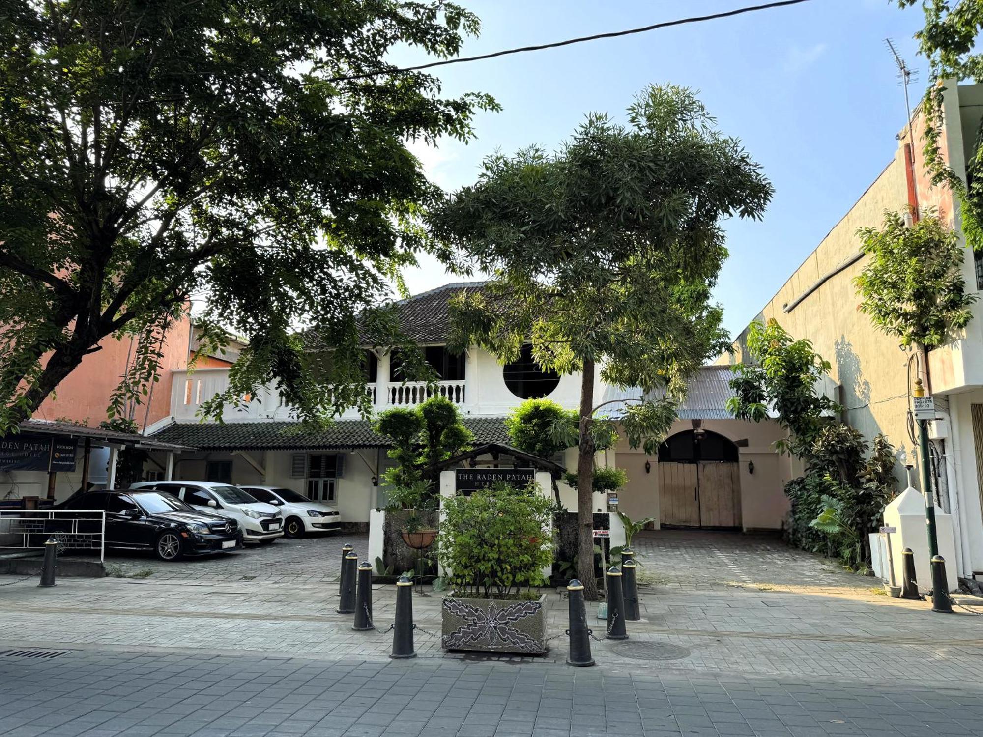 The Raden Patah Heritage Kota Lama Semarang Exterior foto